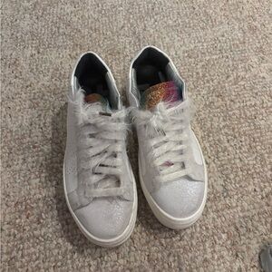 P448 White Glitter Sneakers